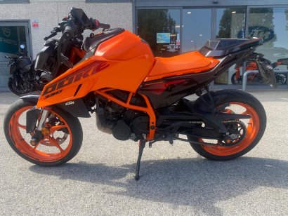 KTM DUKE 390